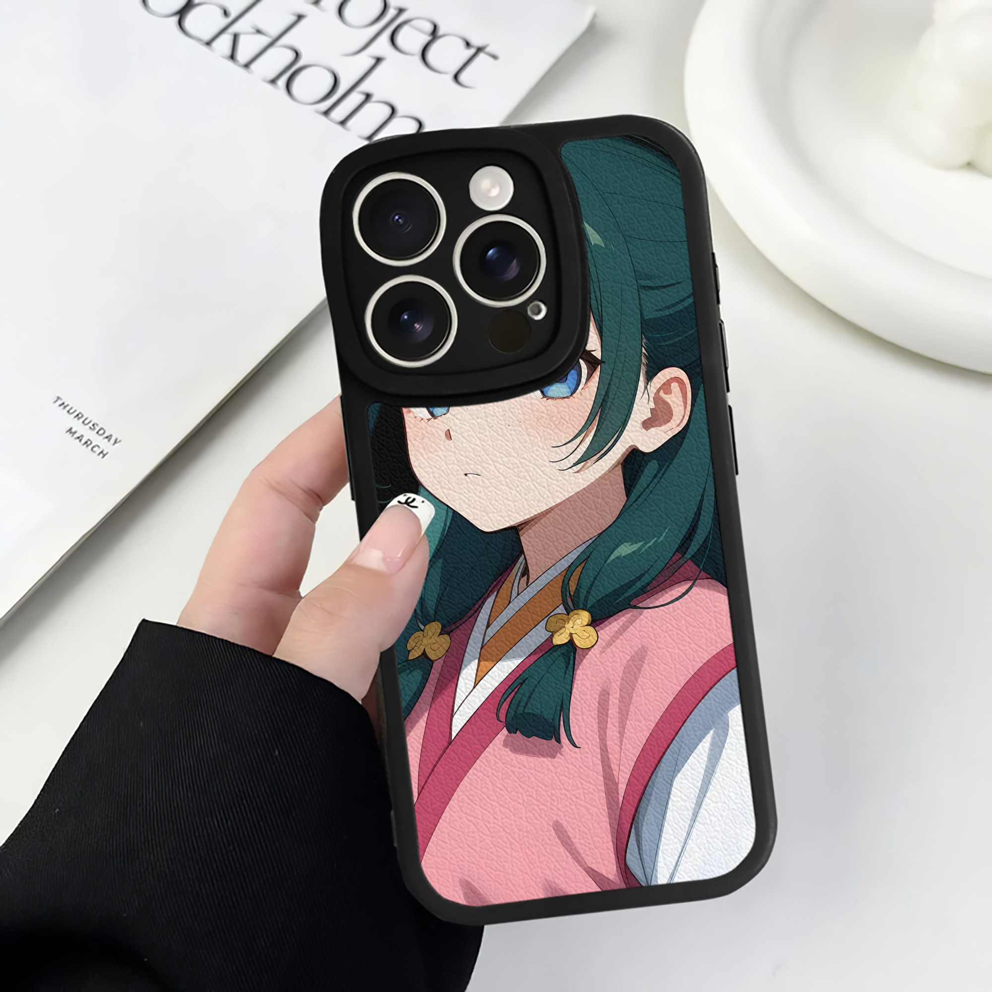 （画像用） 薬屋のひとりごと The Apothecary Diaries 【iPhone 16シリーズ対応】シリコンスマホケース（レザー調） 材質：シリコン